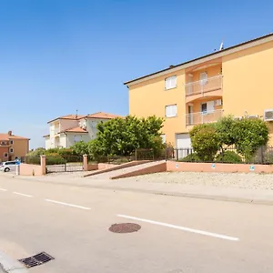  Apartment Aurea Novigrad