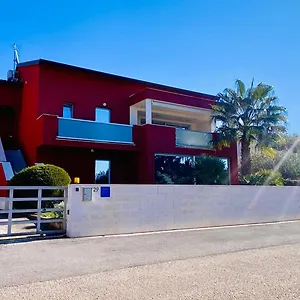  Apartment Ivni